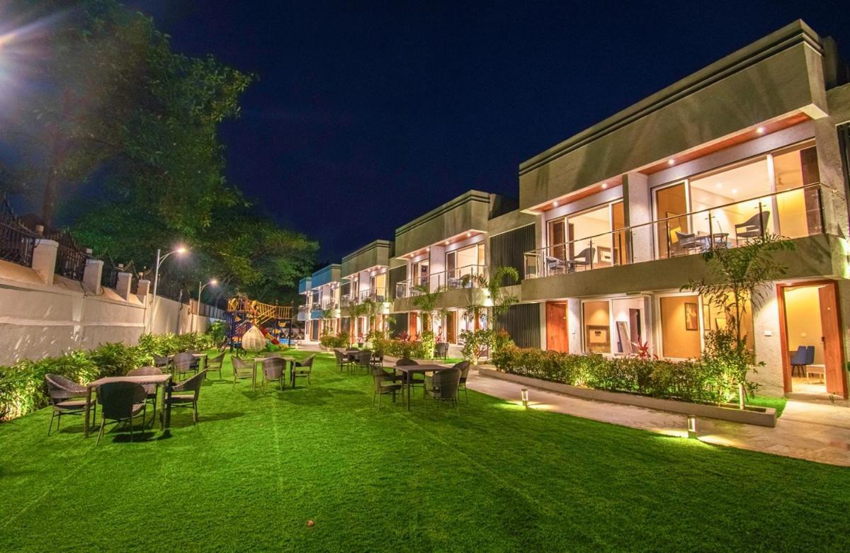 Meritas Aura Resort Lonavala Exterior foto